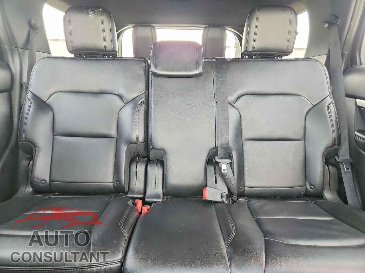 FORD EXPLORER 2017 - 1FM5K7D82HGC76252