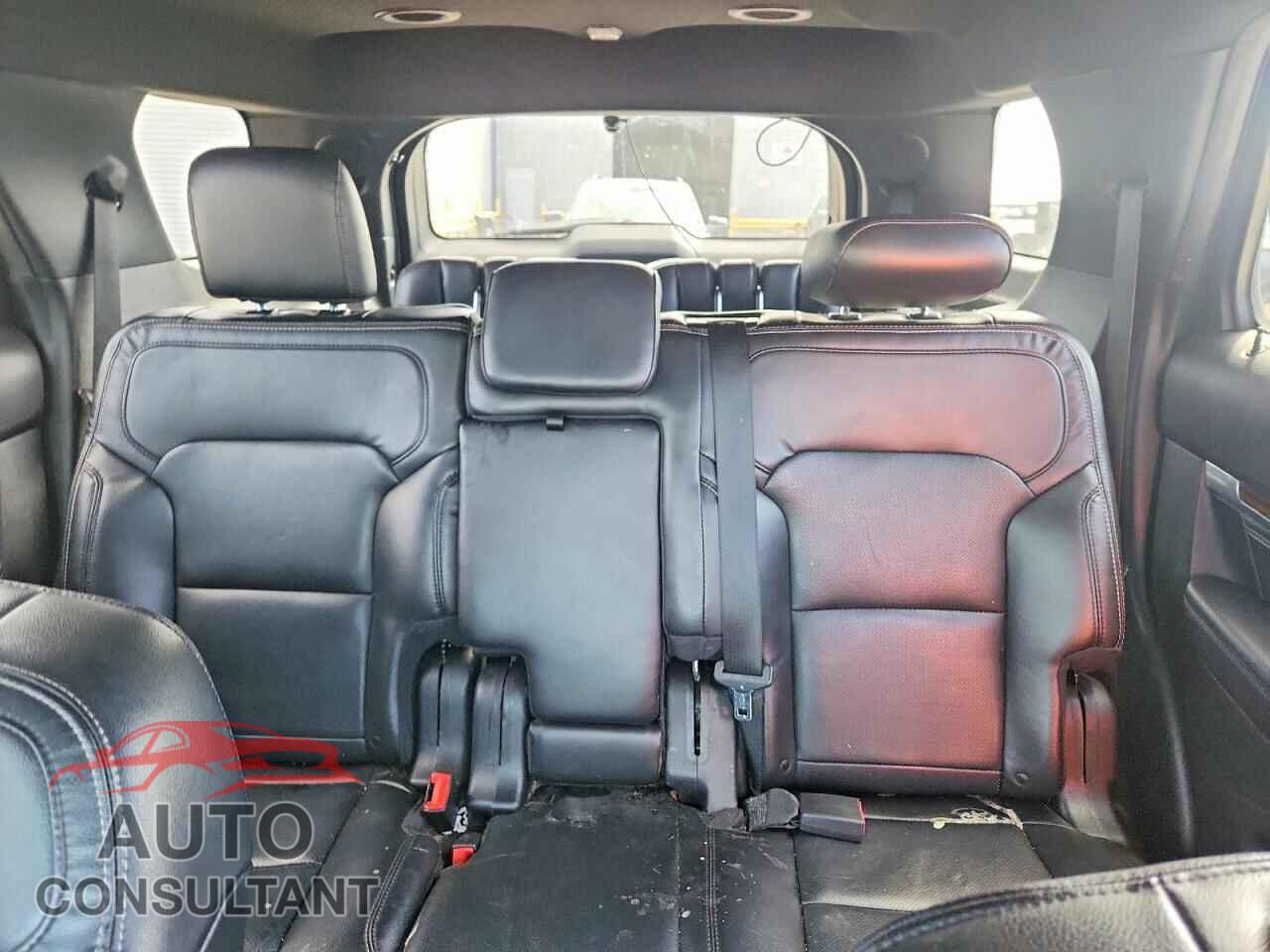 FORD EXPLORER 2019 - 1FM5K7F87KGA93093