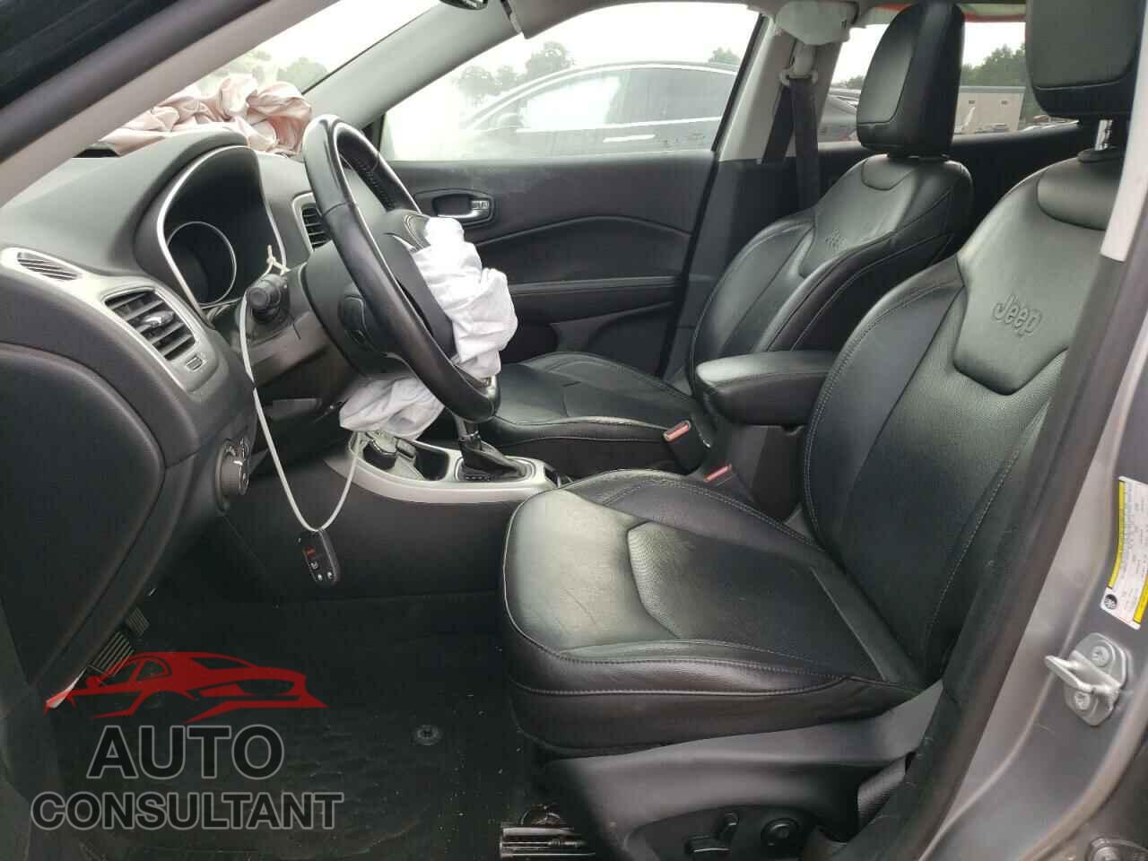 JEEP COMPASS 2019 - 3C4NJDCBXKT673617