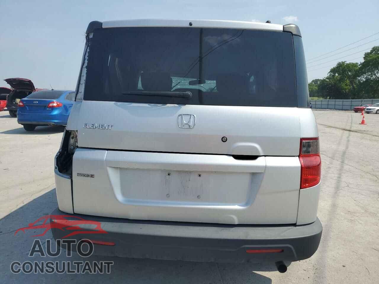HONDA ELEMENT 2011 - 5J6YH1H73BL000797