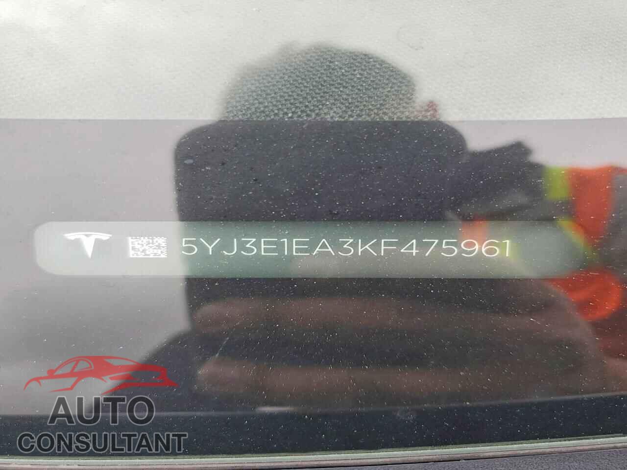 TESLA MODEL 3 2019 - 5YJ3E1EA3KF475961