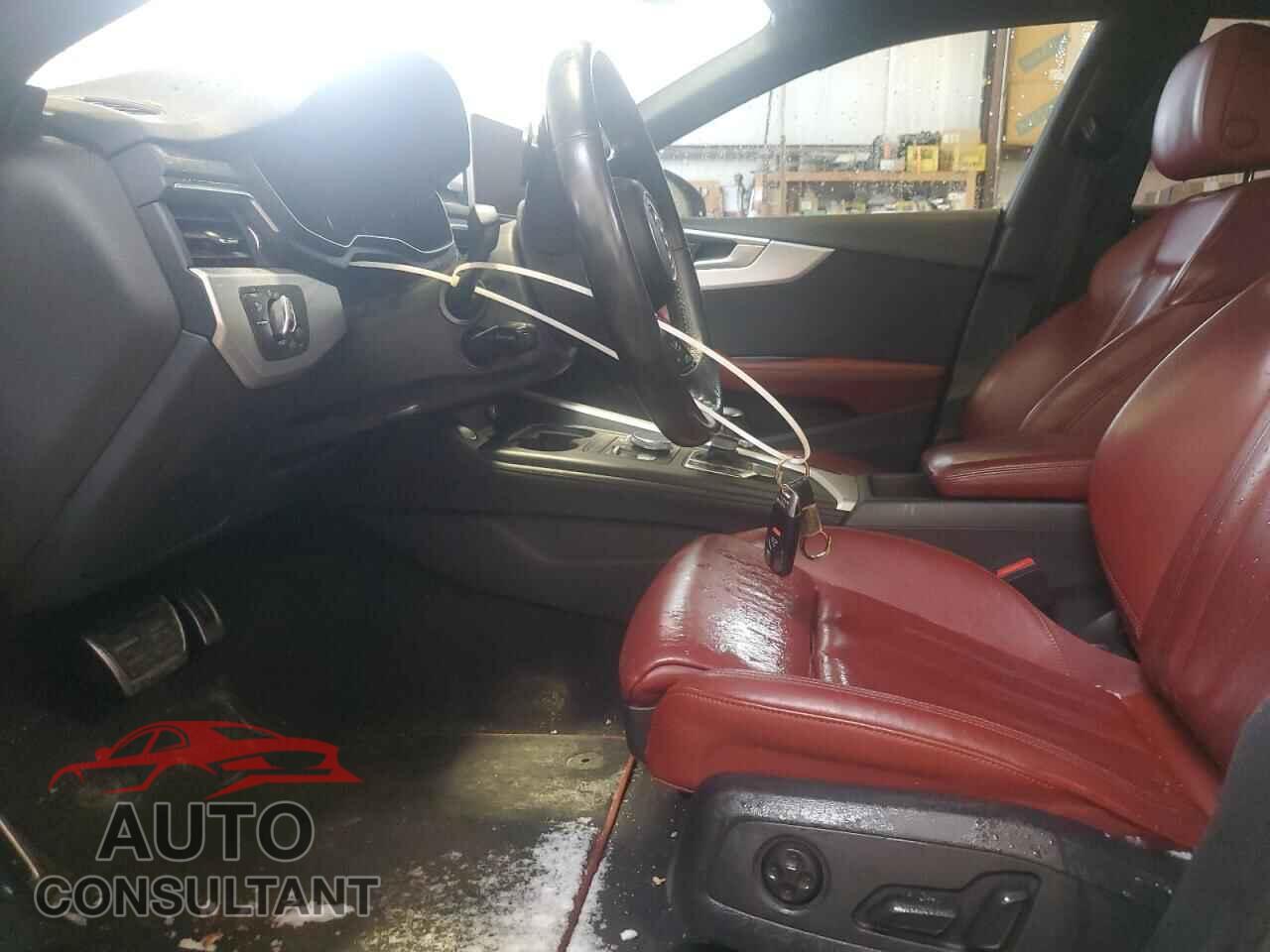 AUDI A5 2019 - WAUBNCF52KA048432