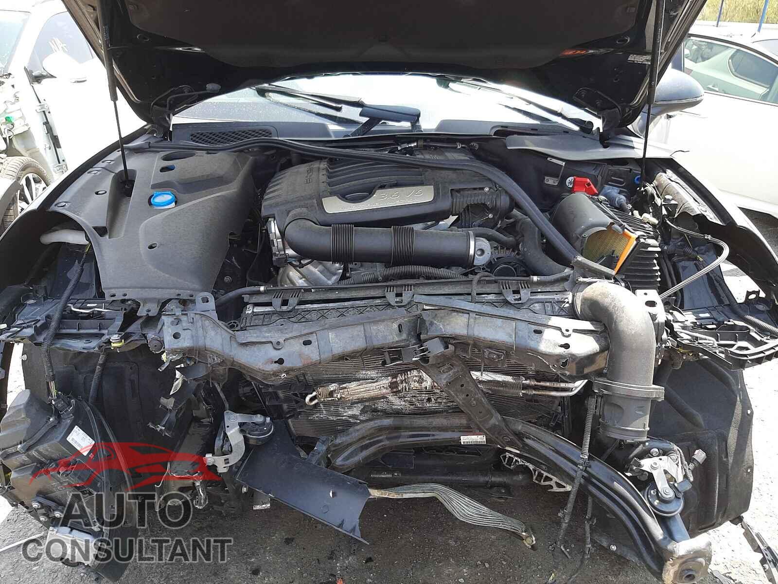 PORSCHE CAYENNE 2017 - WP1AA2A23HKA87100