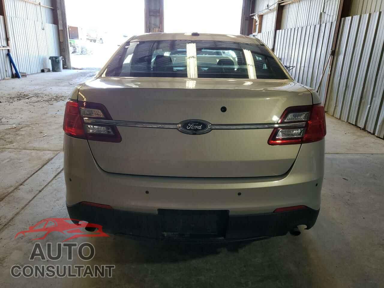 FORD TAURUS 2018 - 1FAHP2L83JG123706
