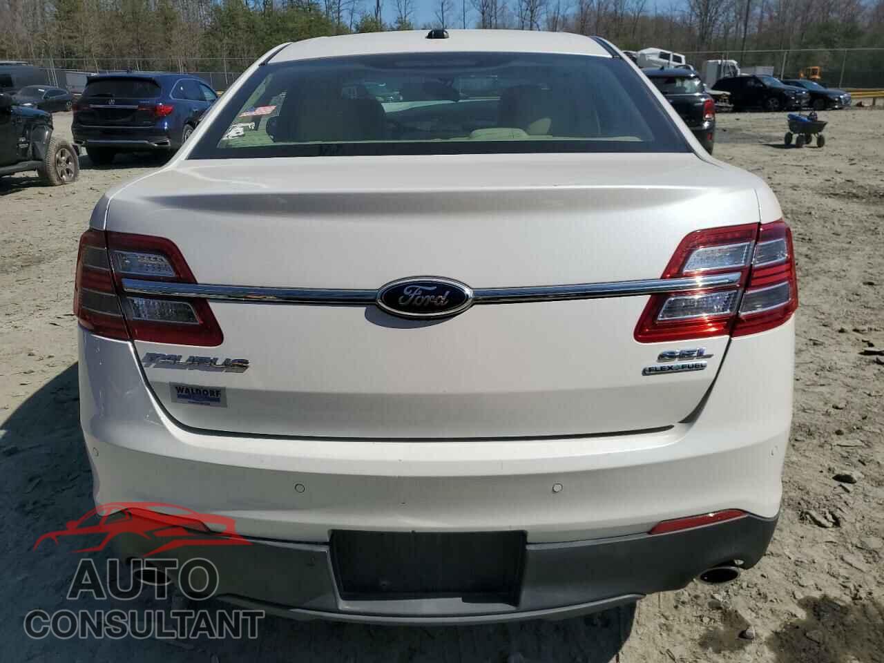 FORD TAURUS 2013 - 1FAHP2E82DG166953