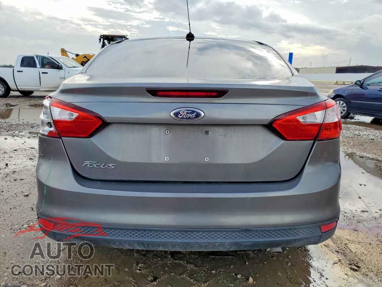 FORD FOCUS 2012 - 1FAHP3E23CL167360