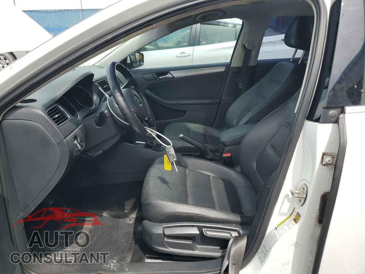 VOLKSWAGEN JETTA 2017 - 3VWDB7AJ0HM290421