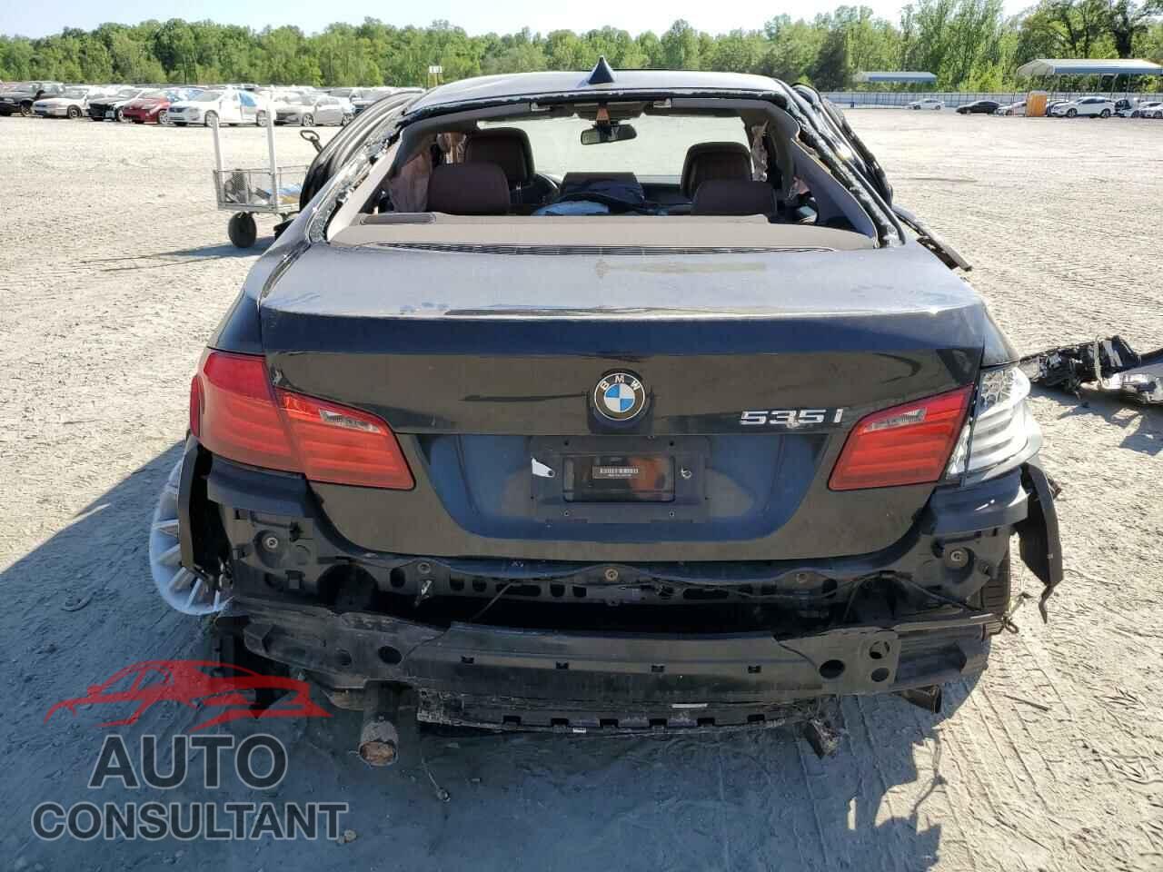 BMW 5 SERIES 2012 - WBAFU7C53CDU62528