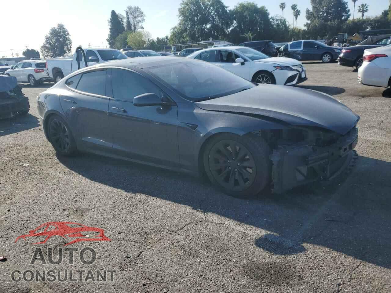 TESLA MODEL S 2017 - 5YJSA1E23HF199497