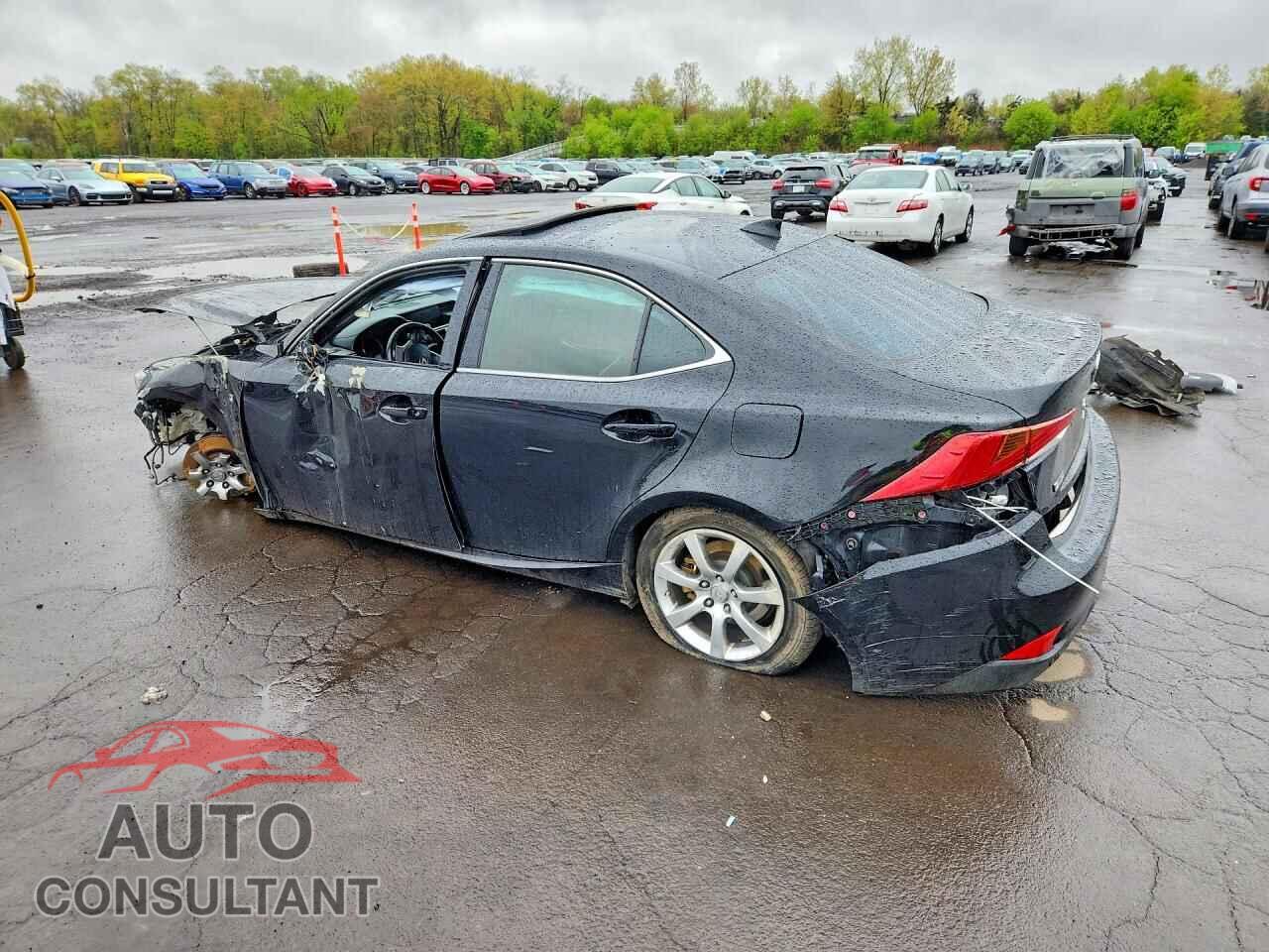 LEXUS IS 2018 - JTHC81D23J5033245