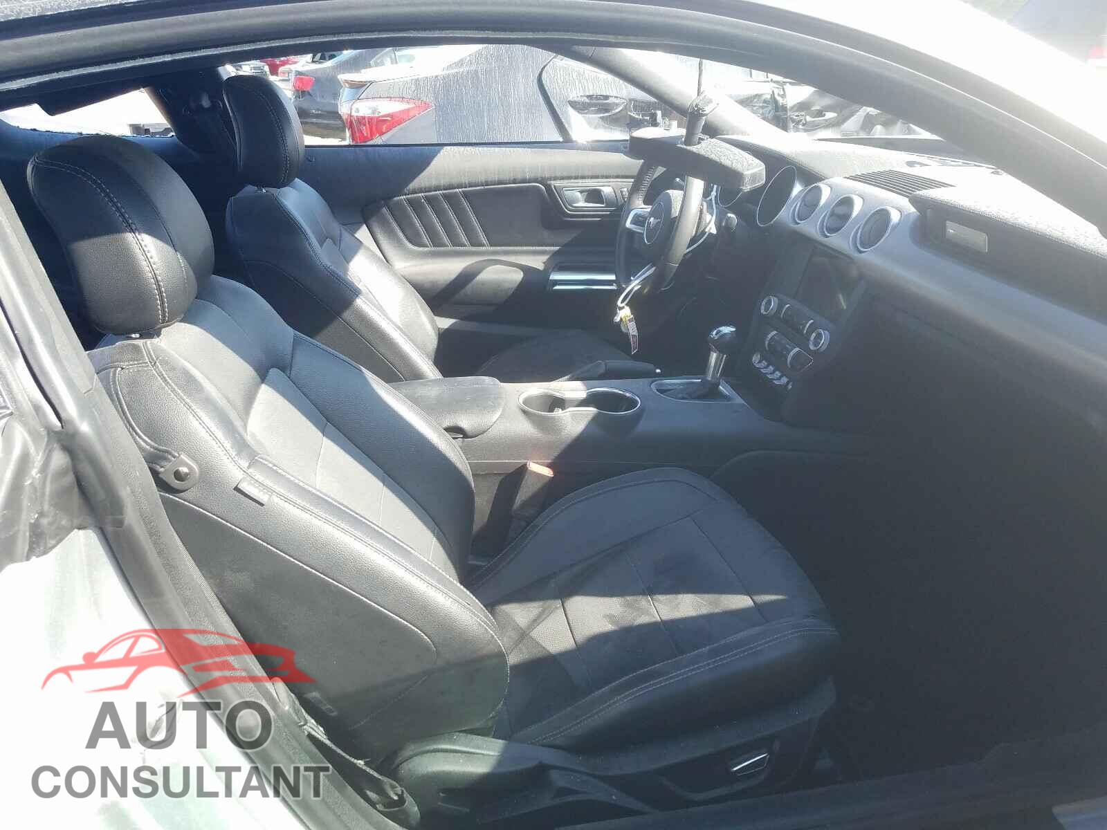 FORD MUSTANG 2019 - 1FA6P8TH7K5172527