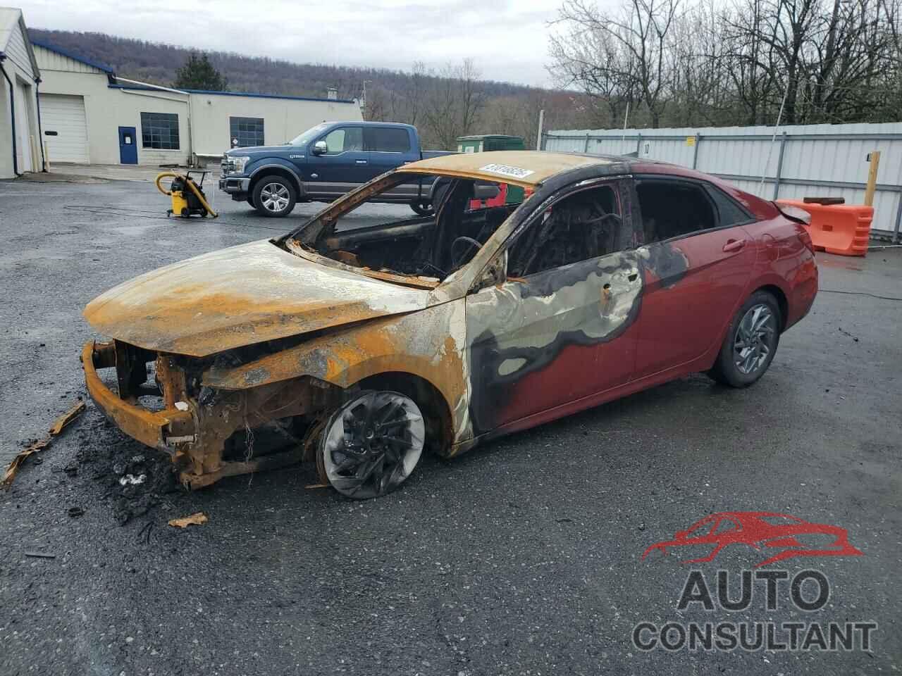 HYUNDAI ELANTRA 2024 - KMHLM4DG3RU845359