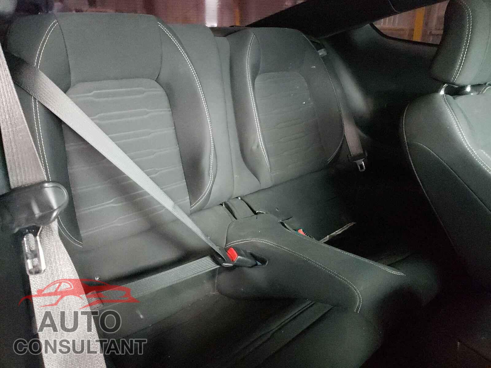 FORD MUSTANG 2017 - 1FA6P8THXH5236651