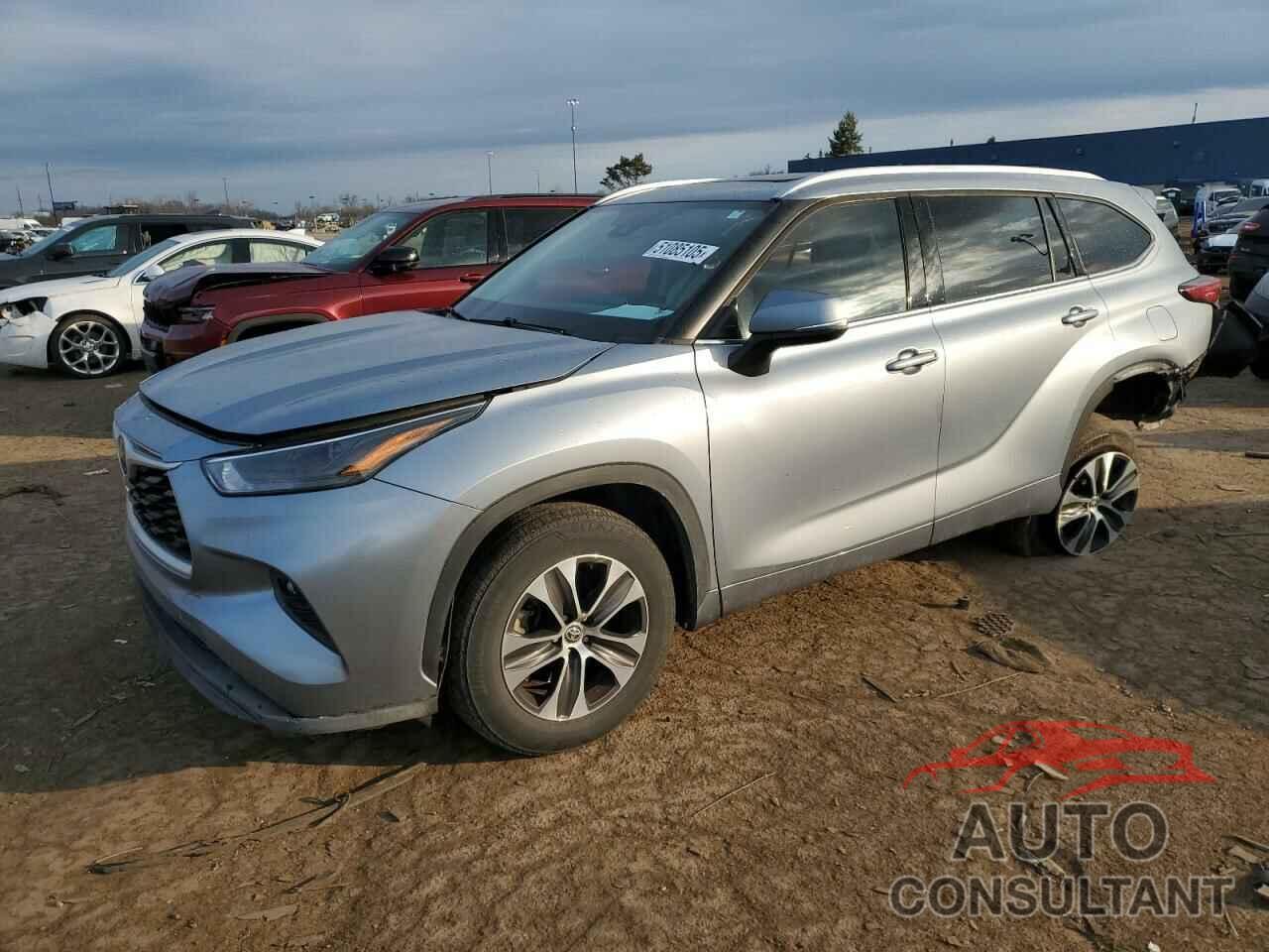 TOYOTA HIGHLANDER 2022 - 5TDGZRAH3NS102958