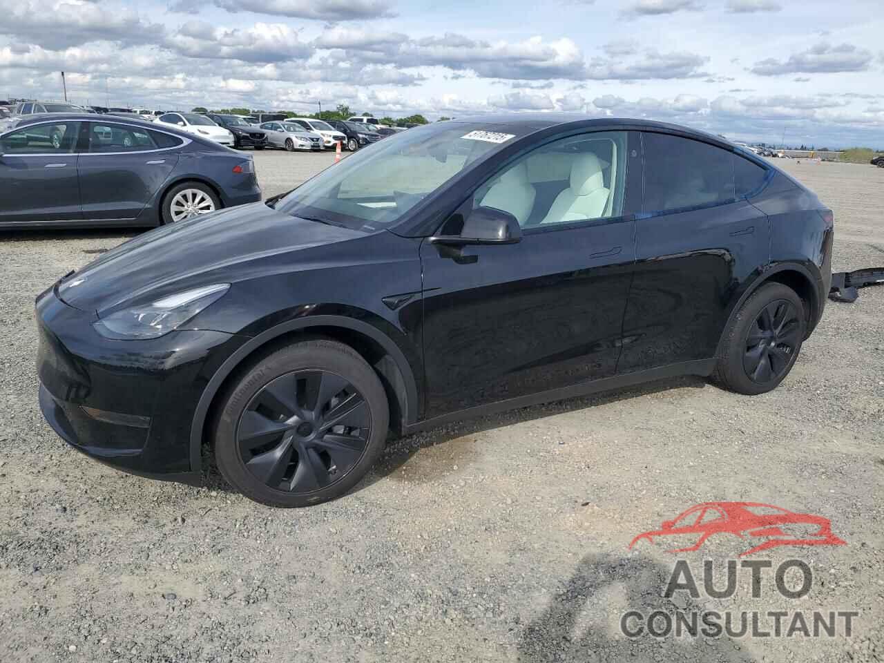 TESLA MODEL Y 2024 - 7SAYGDED7RF201946