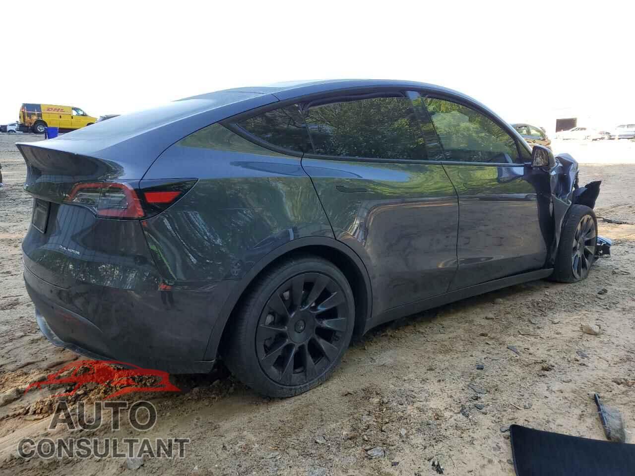 TESLA MODEL Y 2024 - 7SAYGDEE9RA230998