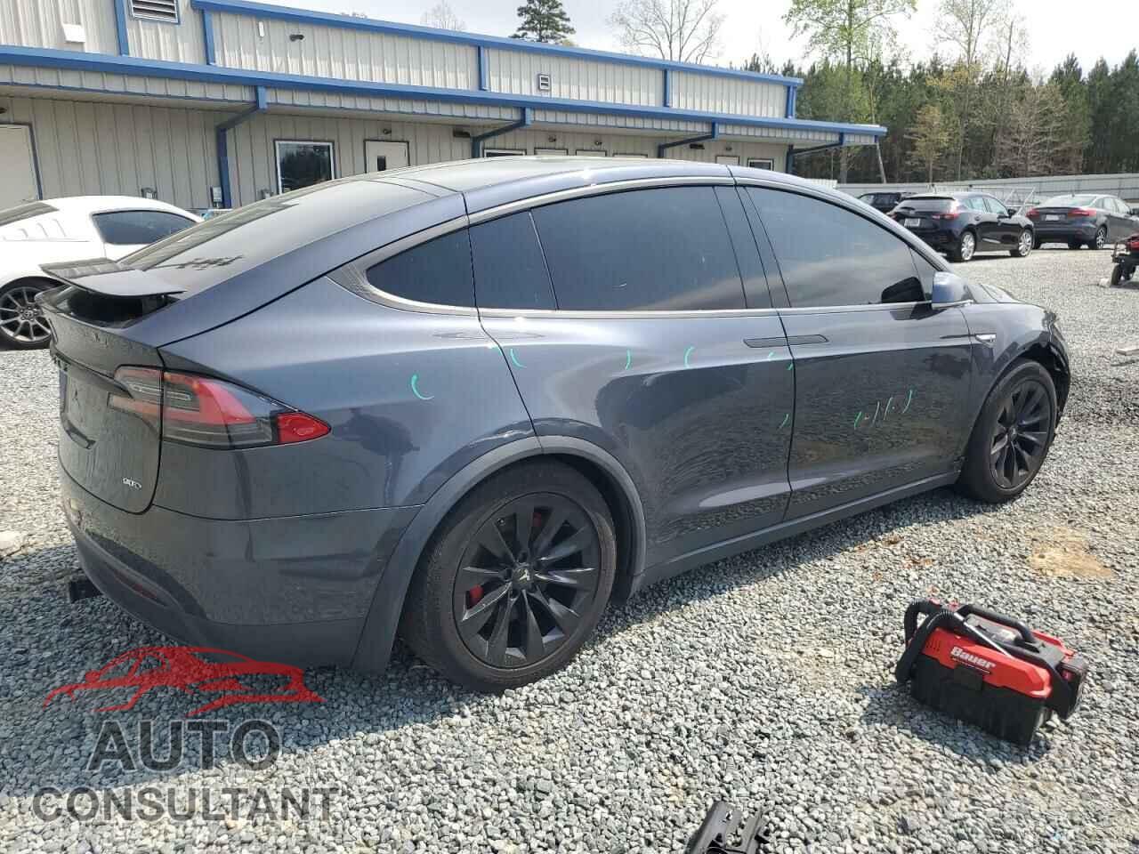 TESLA MODEL X 2016 - 5YJXCBE23GF005295