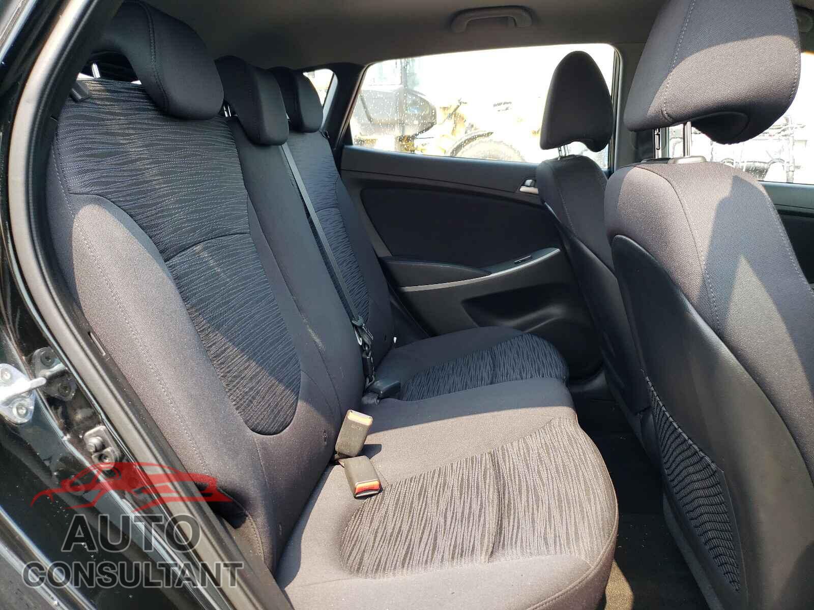 HYUNDAI ACCENT 2017 - KMHCT5AE3HU305830