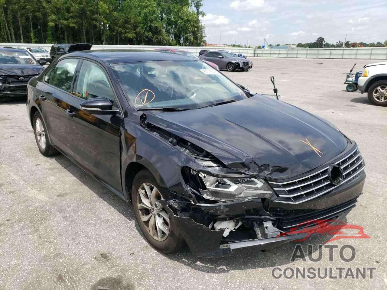 VOLKSWAGEN PASSAT 2018 - 1VWAA7A38JC052413