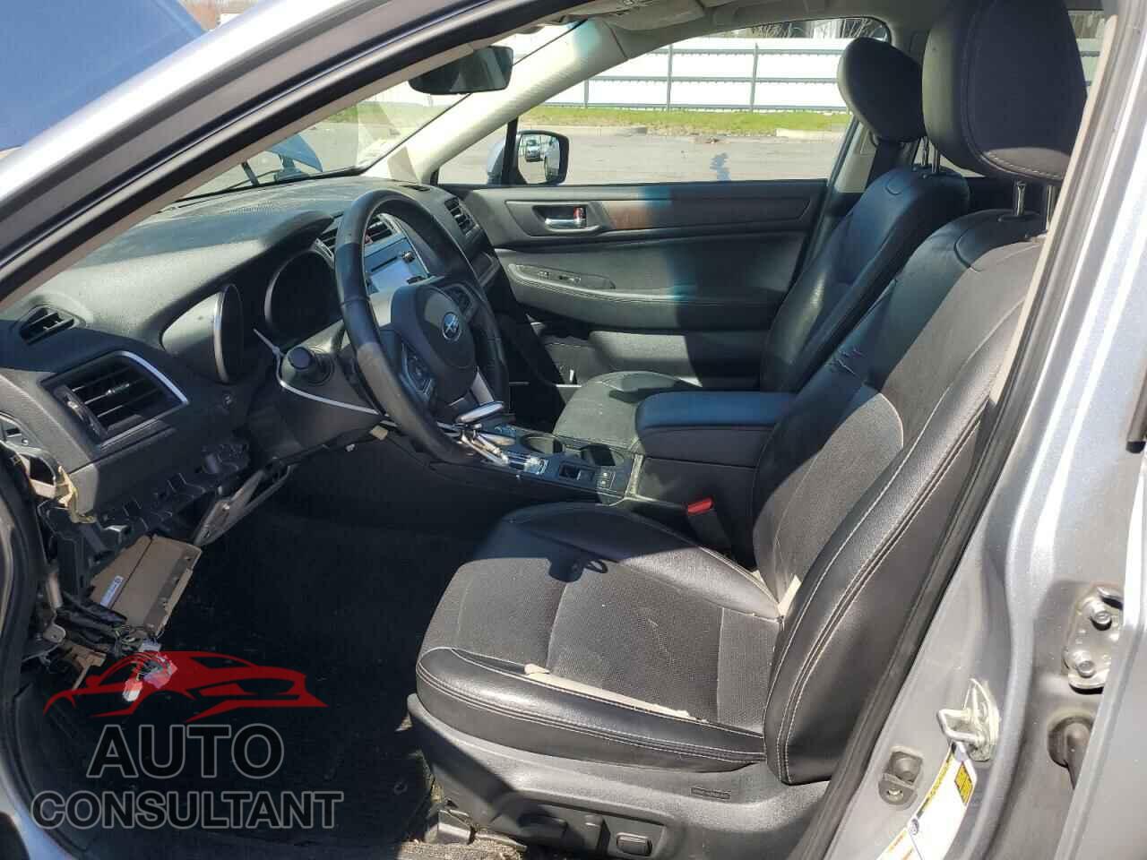 SUBARU OUTBACK 2017 - 4S4BSENC4H3406842