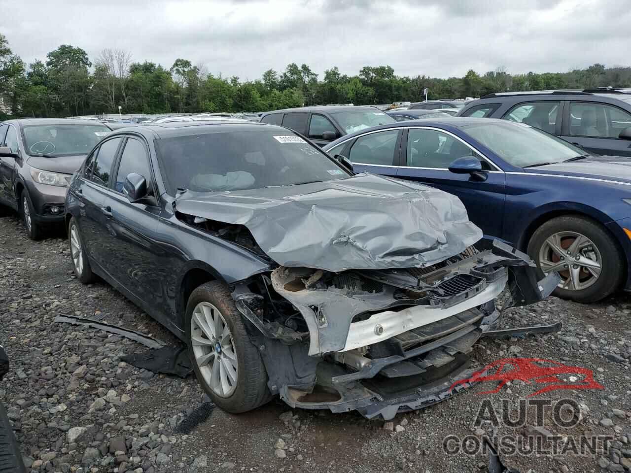 BMW 3 SERIES 2017 - WBA8E5G30HNU44170