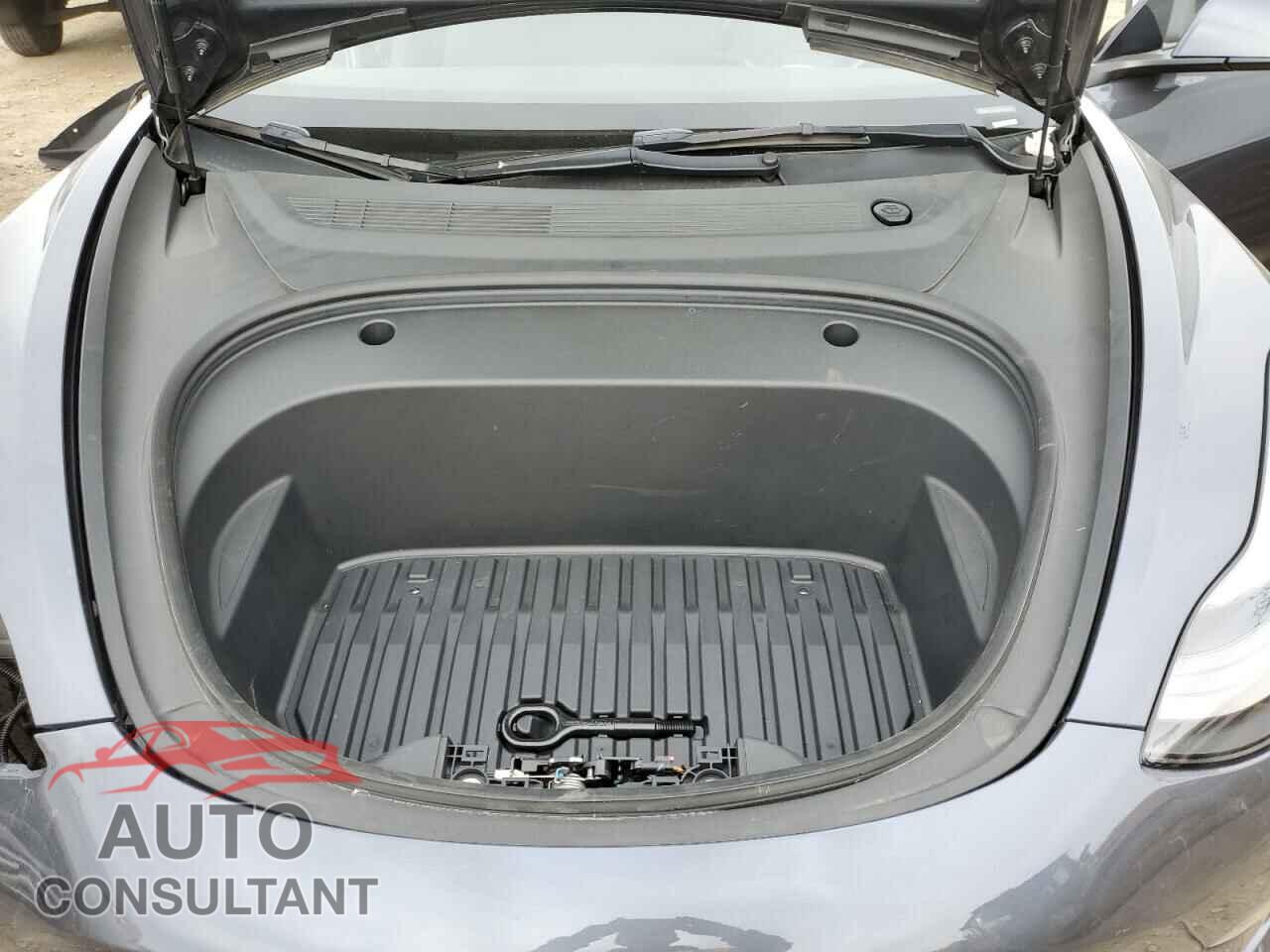 TESLA MODEL 3 2022 - 5YJ3E1EB8NF207145