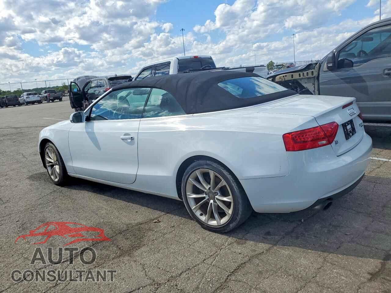 AUDI A5 2014 - WAUCFAFH6EN004186