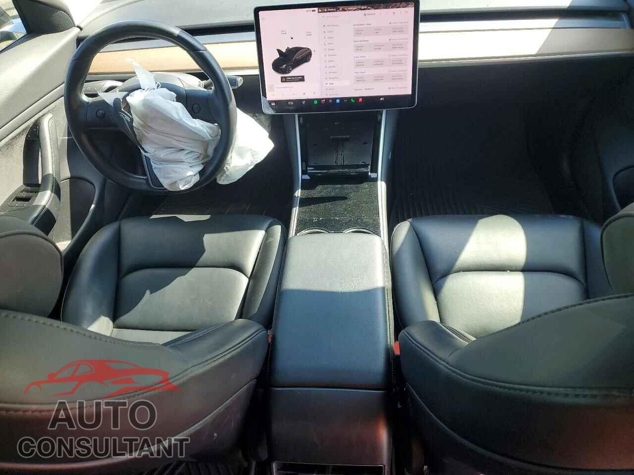 TESLA MODEL 3 2019 - 5YJ3E1EA5KF305178