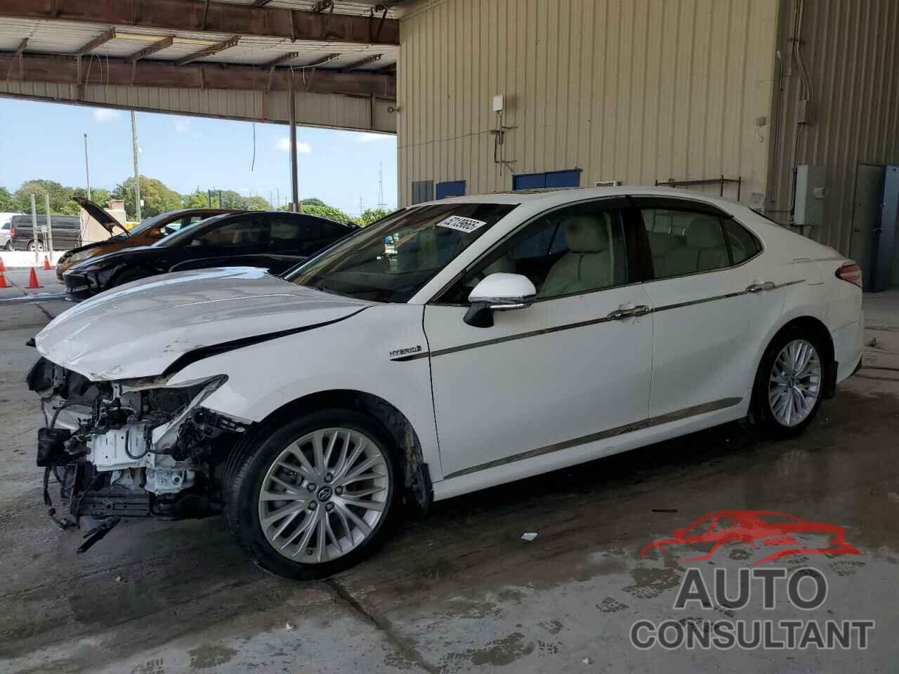 TOYOTA CAMRY 2018 - 4T1B21HK0JU507078