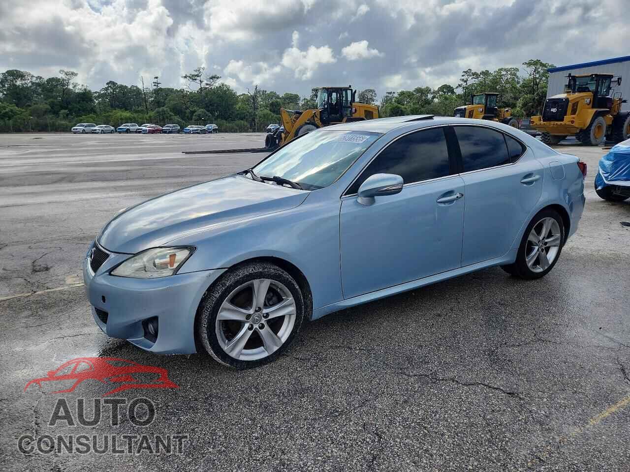 LEXUS IS 2012 - JTHBF5C20C5167322