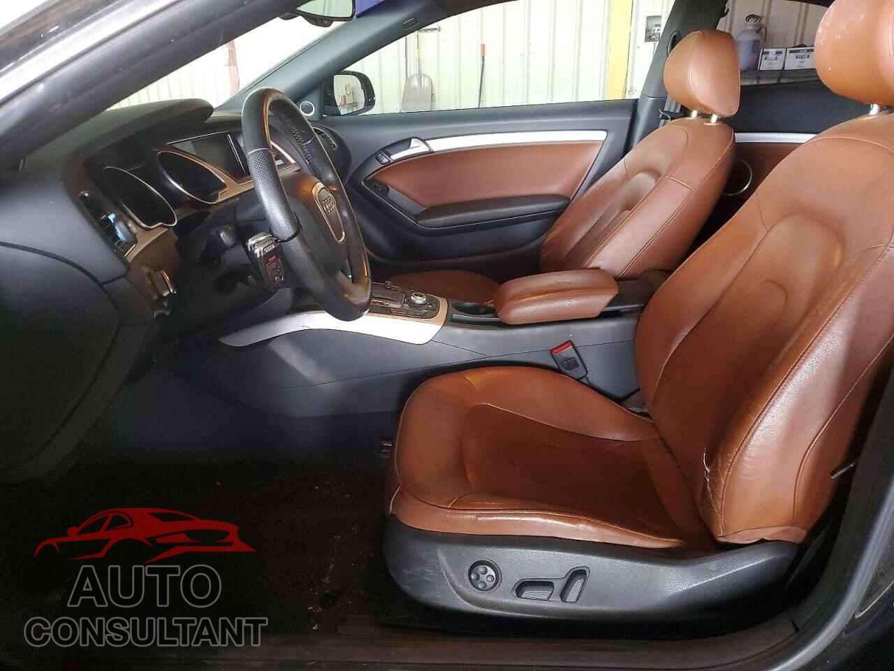 AUDI A5 2011 - WAULFAFR0BA081812