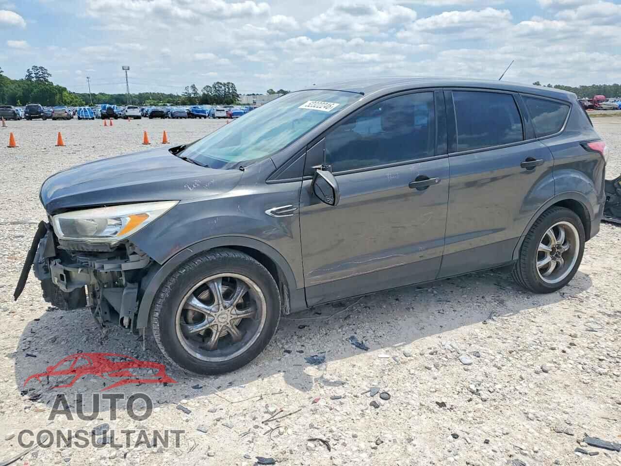 FORD ESCAPE 2017 - 1FMCU0F75HUE07303