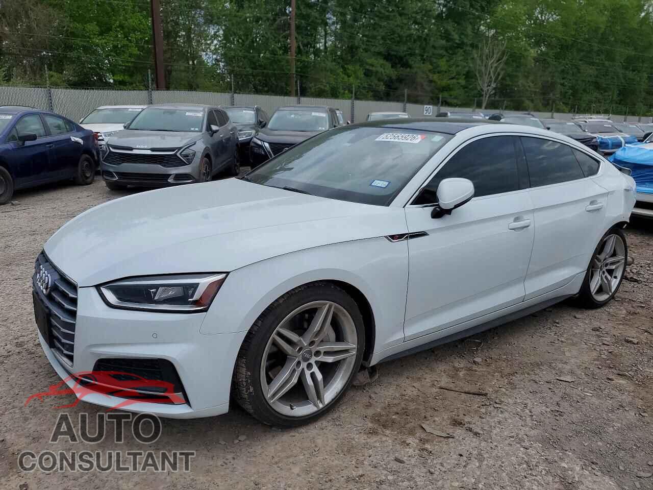 AUDI A5 2019 - WAUENCF50KA018567
