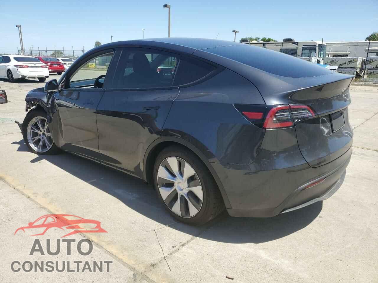 TESLA MODEL Y 2024 - 7SAYGDED8RF036702