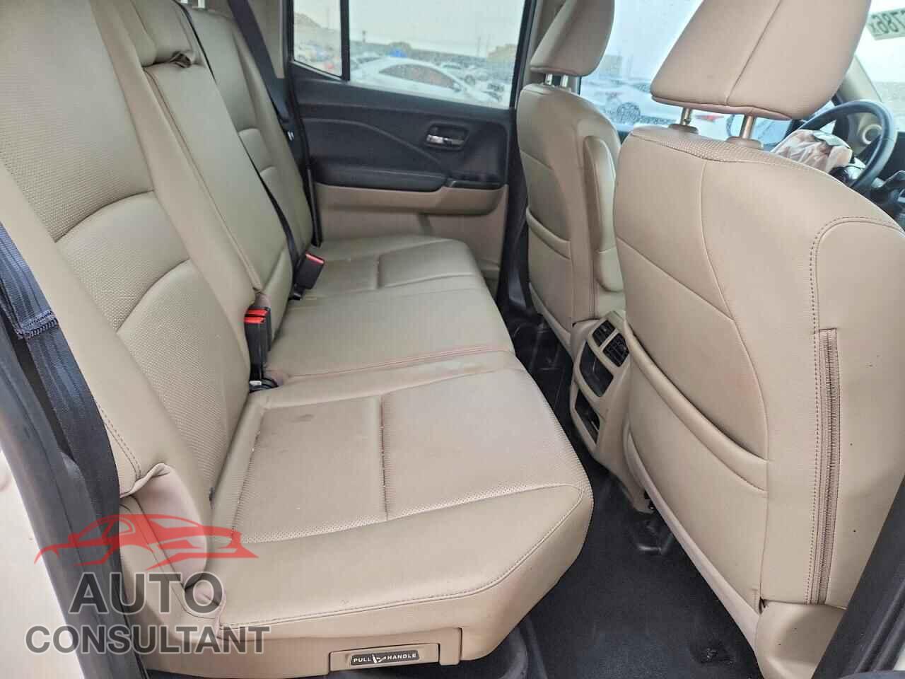 HONDA RIDGELINE 2017 - 5FPYK2F59HB005567
