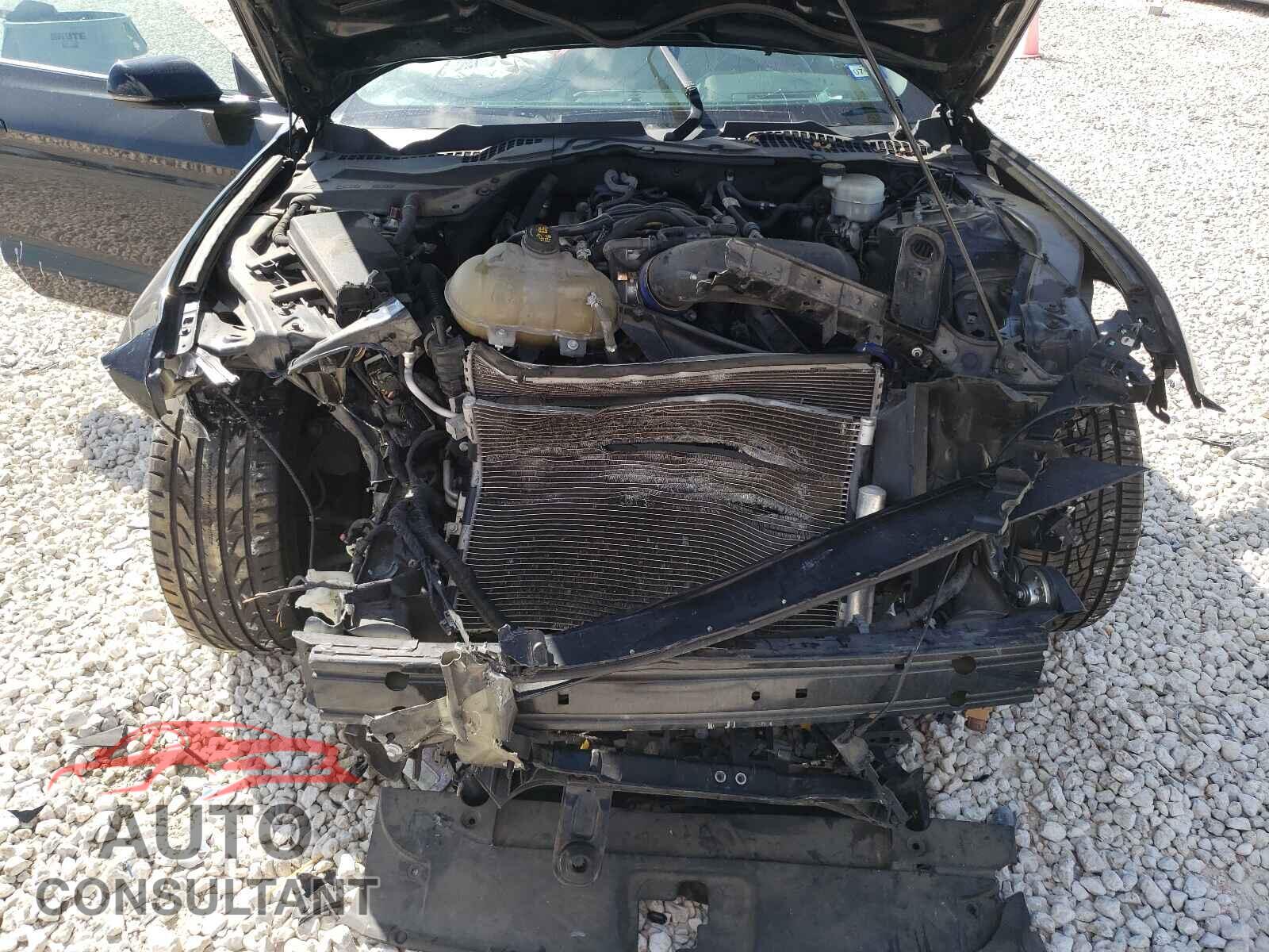 FORD MUSTANG 2017 - 1FA6P8CF8H5243676