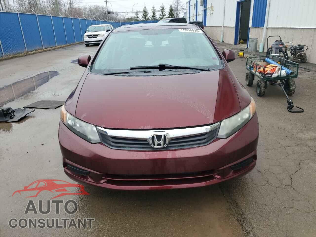 HONDA CIVIC 2012 - 2HGFB2E56CH048687