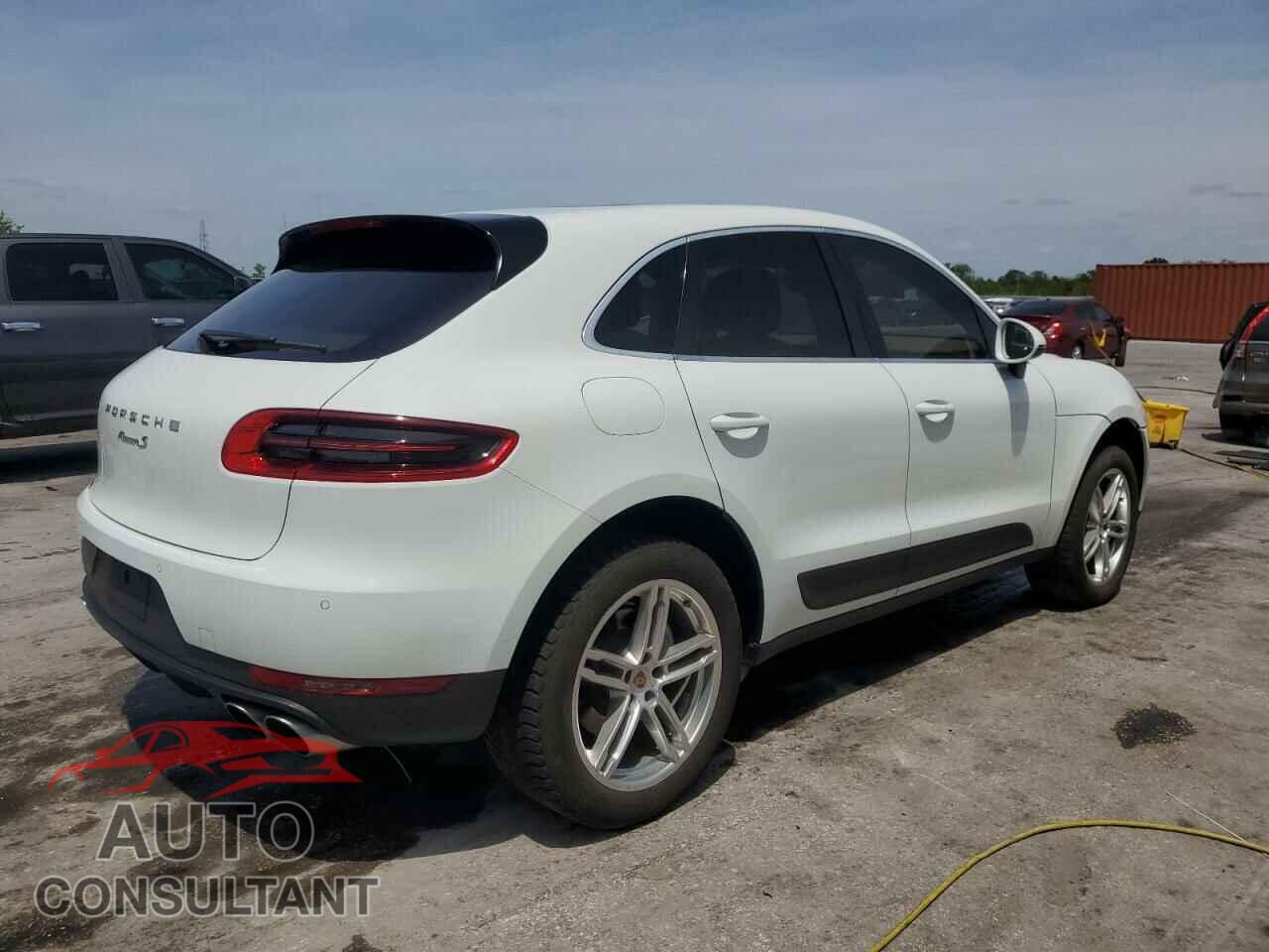 PORSCHE MACAN 2015 - WP1AB2A50FLB53004