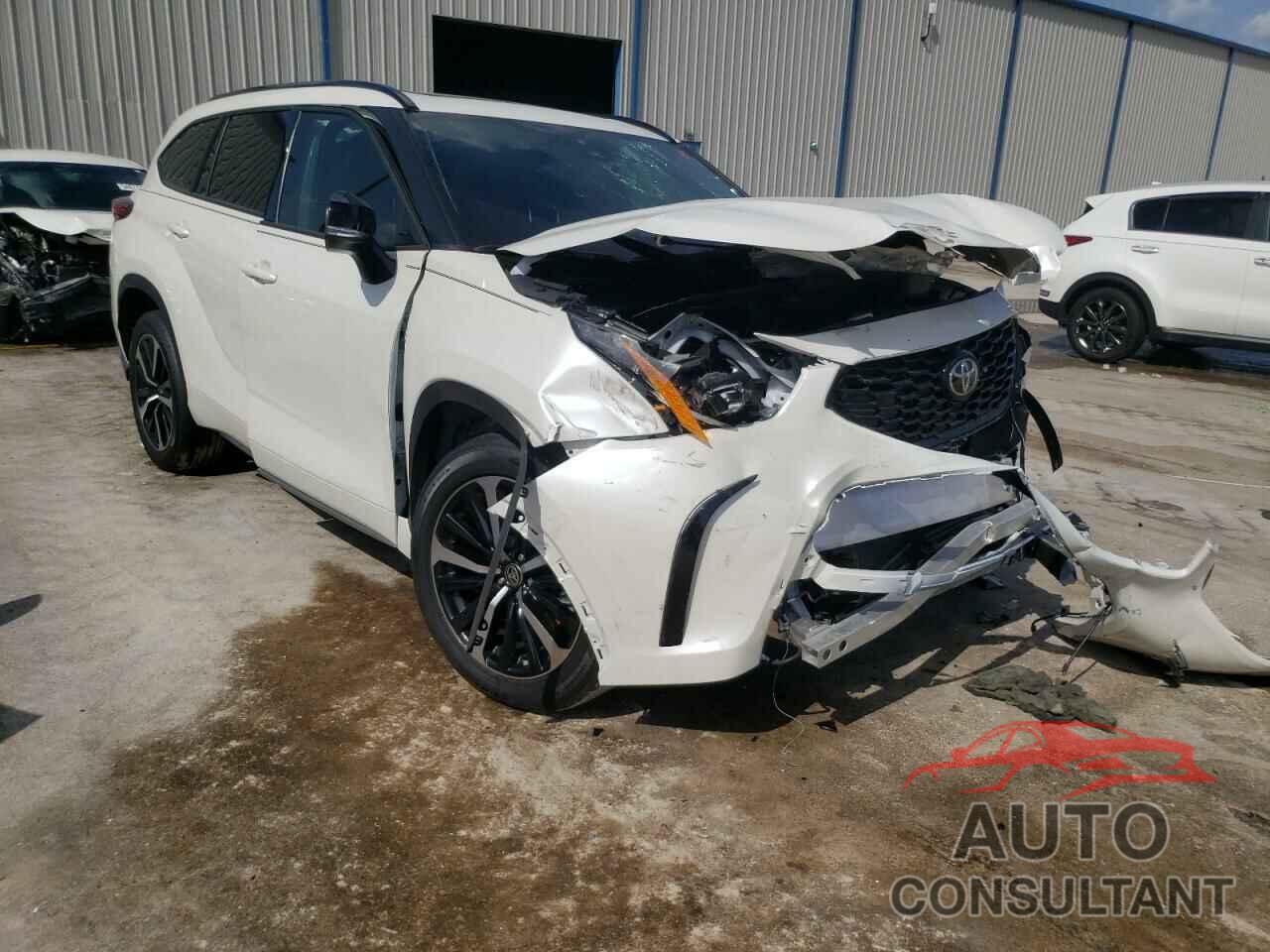 TOYOTA HIGHLANDER 2021 - 5TDJZRAH2MS076583
