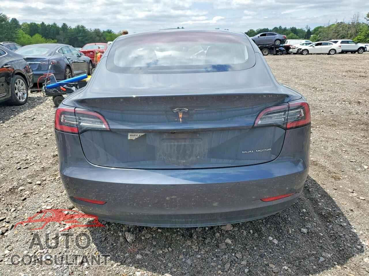 TESLA MODEL 3 2018 - 5YJ3E1EB4JF128999