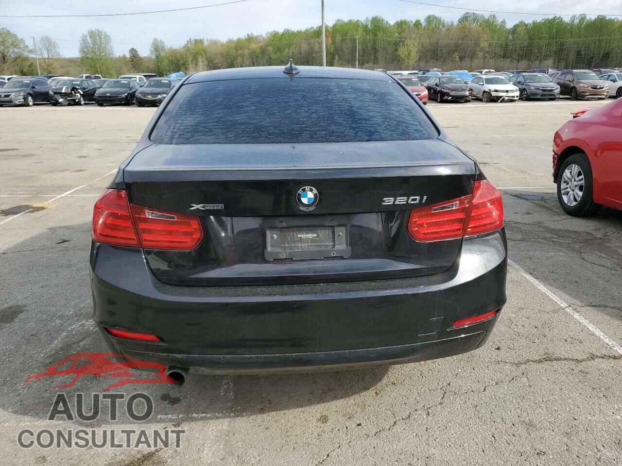 BMW 3 SERIES 2014 - WBA3C3C52EF986811
