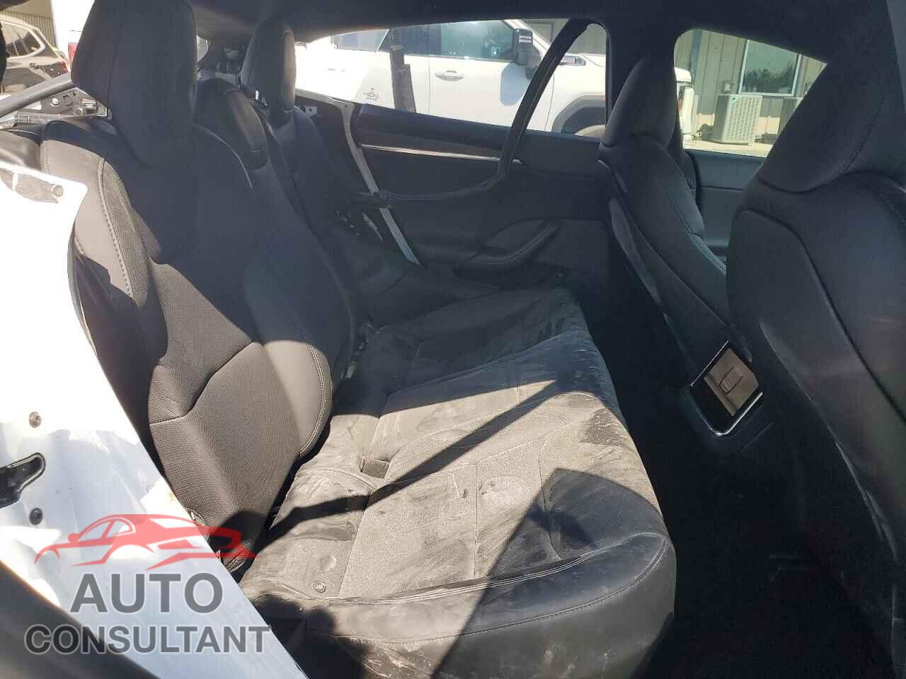 TESLA MODEL S 2021 - 5YJSA1E50MF440212
