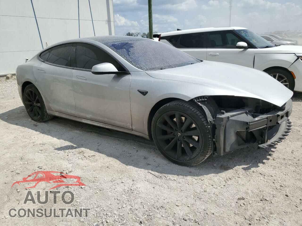 TESLA MODEL S 2017 - 5YJSA1E27HF210792