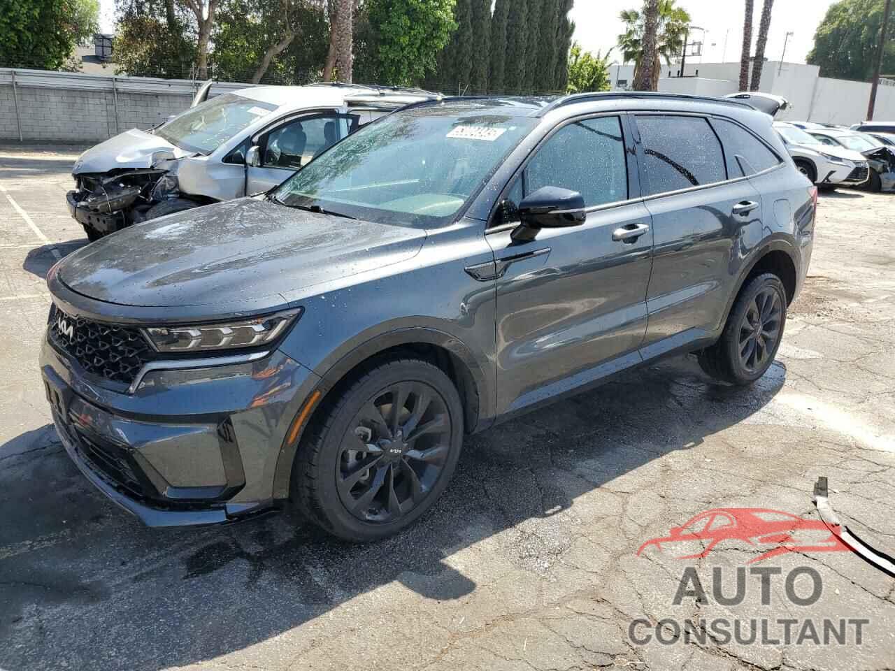 KIA SORENTO 2022 - 5XYRKDLF0NG138101