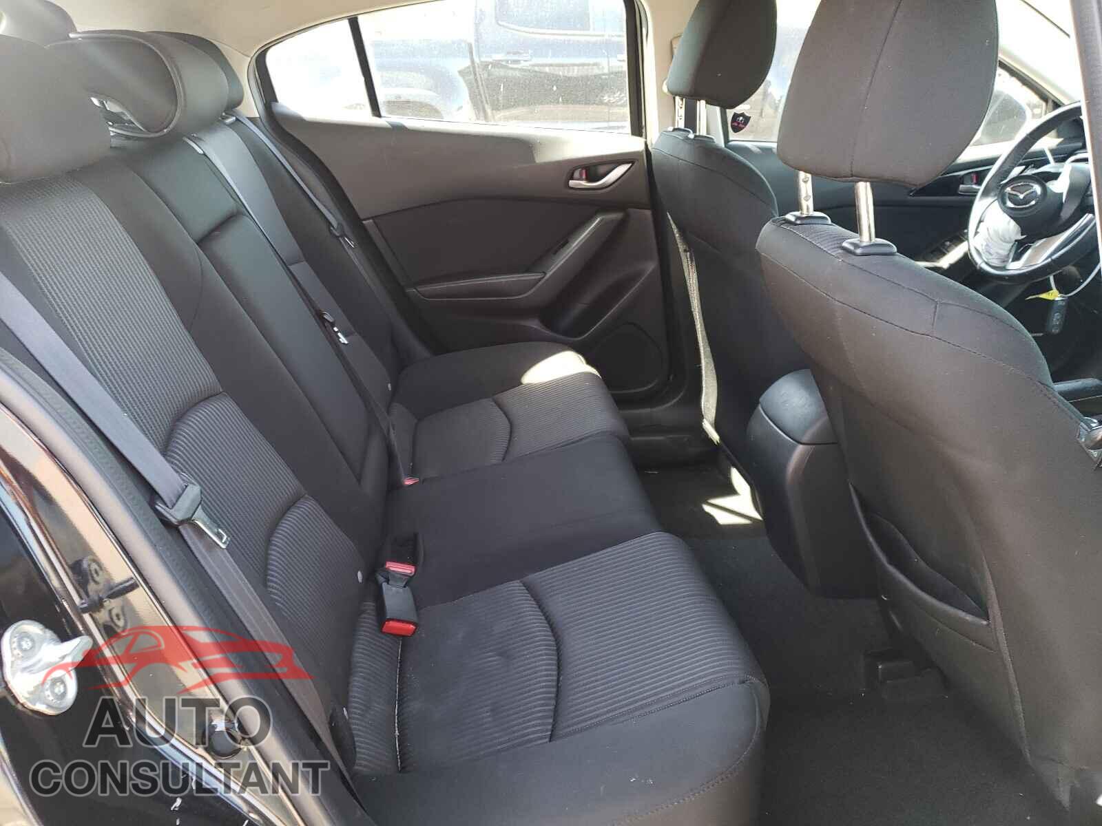 MAZDA 3 2016 - JM1BM1M76G1355687