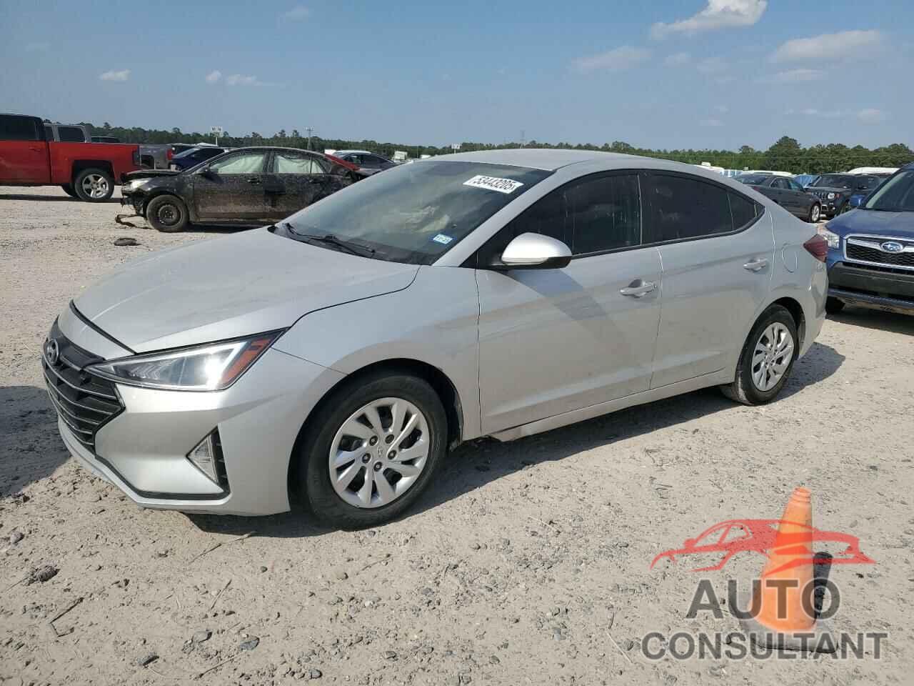 HYUNDAI ELANTRA 2019 - 5NPD74LF0KH450144