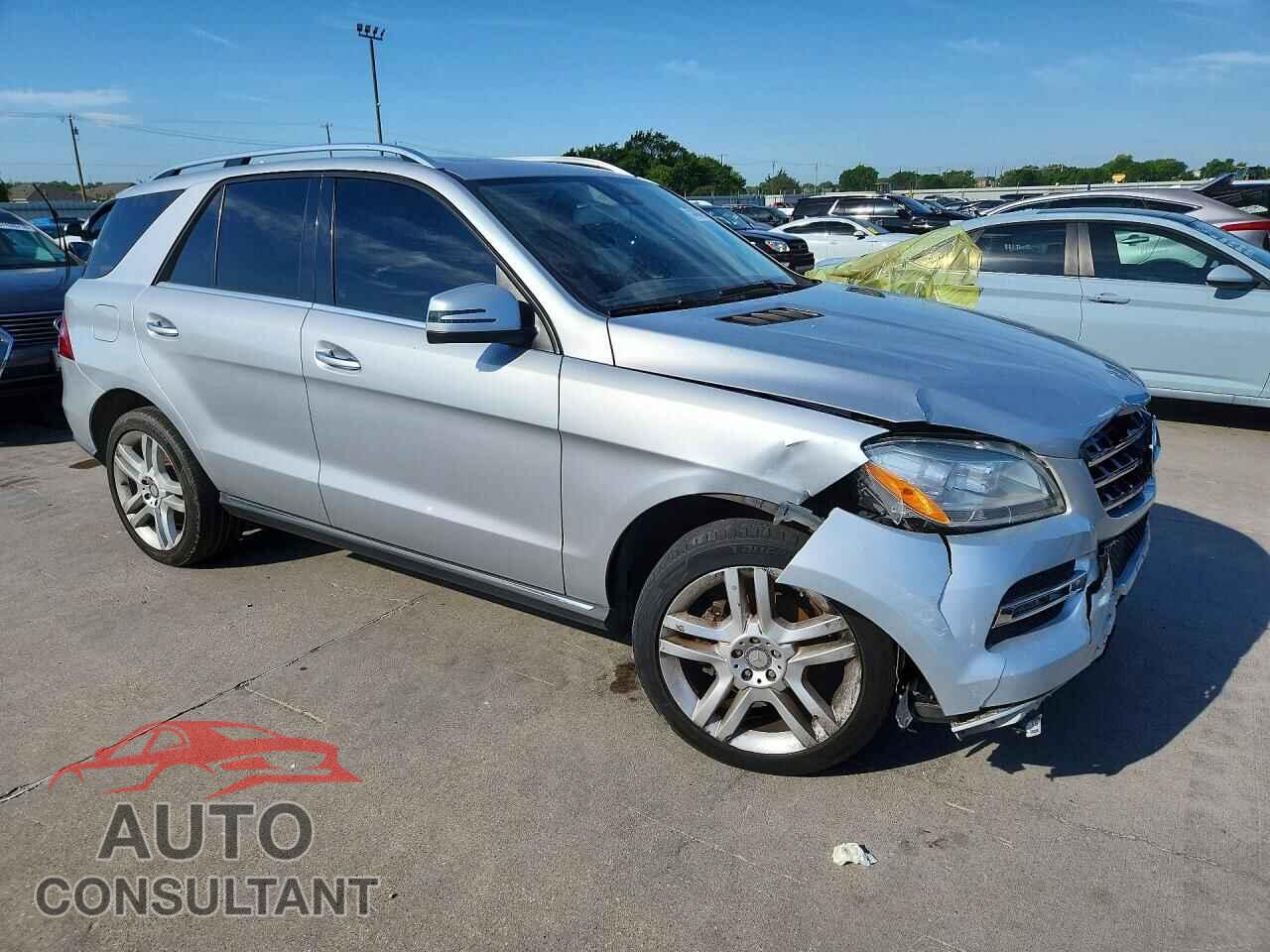 MERCEDES-BENZ M-CLASS 2014 - 4JGDA5JB5EA298439