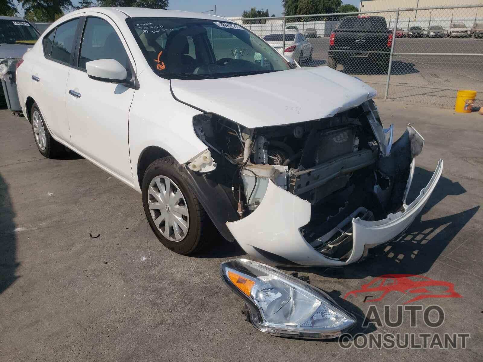 NISSAN VERSA 2018 - 3N1CN7AP2JL848990