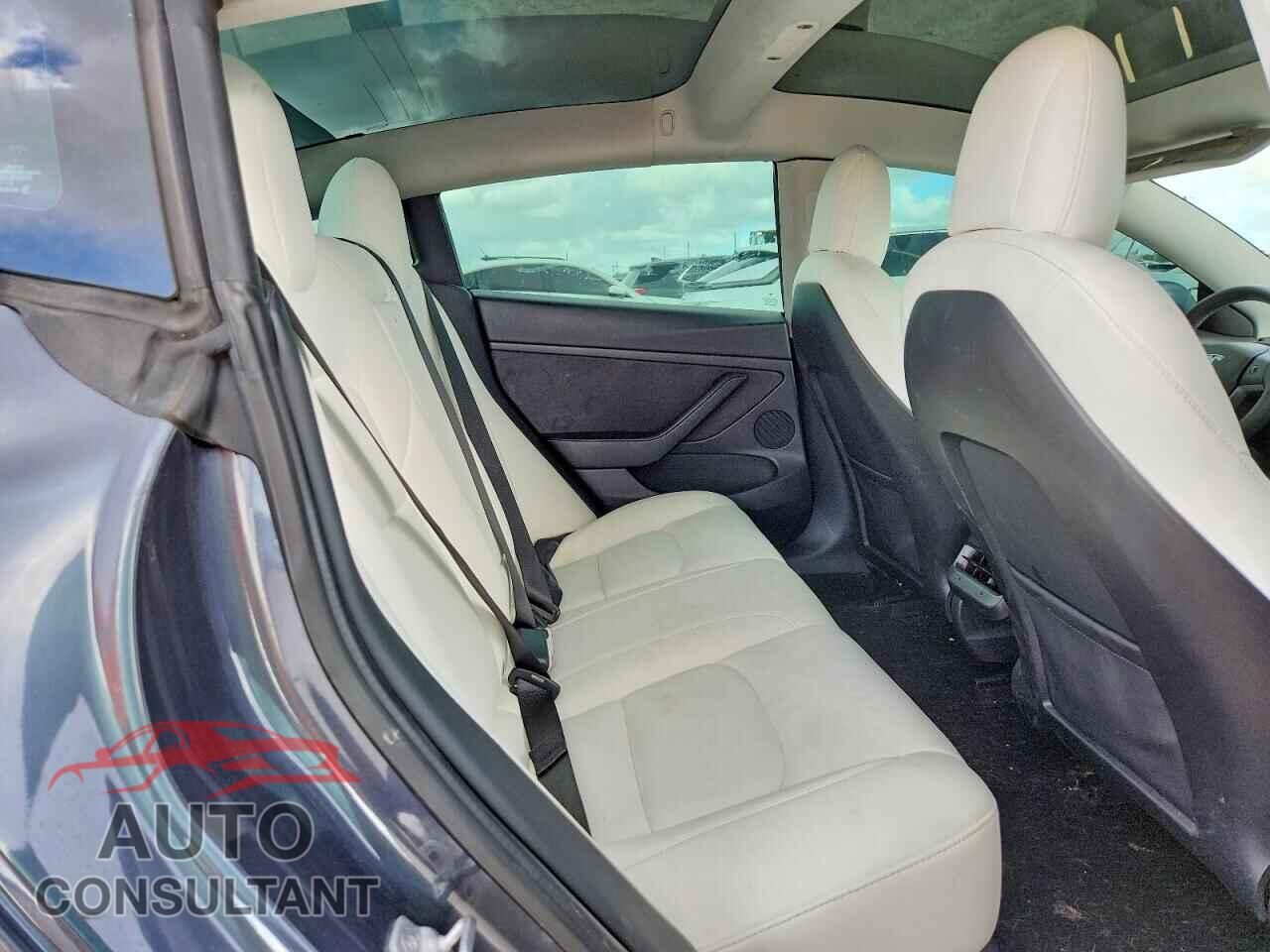 TESLA MODEL 3 2021 - 5YJ3E1EA1MF087839