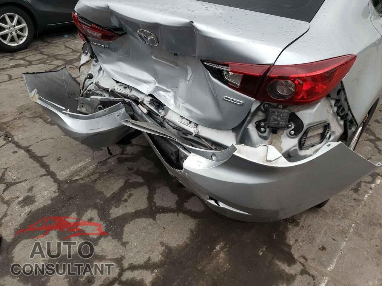 MAZDA 3 2017 - 3MZBN1V74HM128334